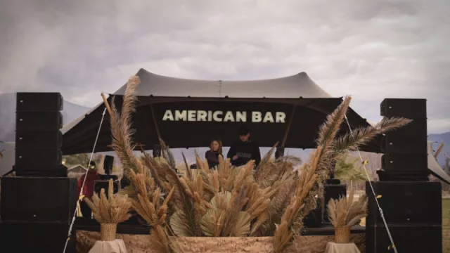 American Bar celebró (con buenos tragos y buena música) su tercer aniversario