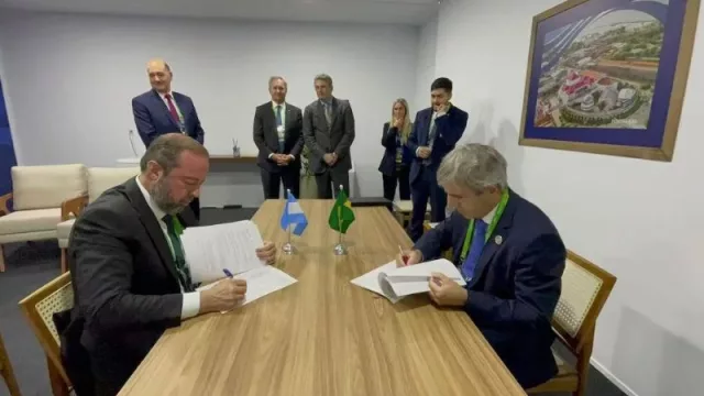 Argentina y Brasil sellan un acuerdo para la exportación de gas natural desde Vaca Muerta