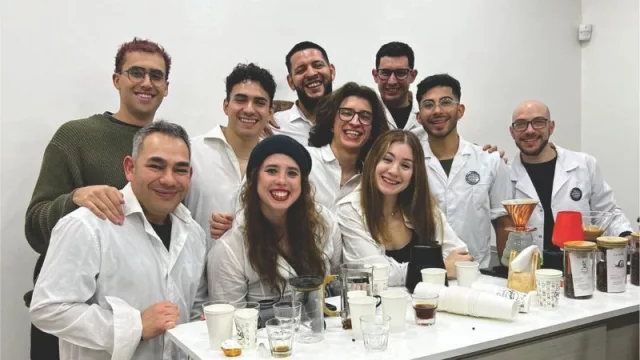 Lleva tu café al siguiente nivel: se vienen los cursos (con cupos limitados) de La Academia de Baristas