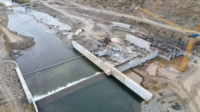 El Gobierno otorga avales millonarios para proyectos energéticos y represas