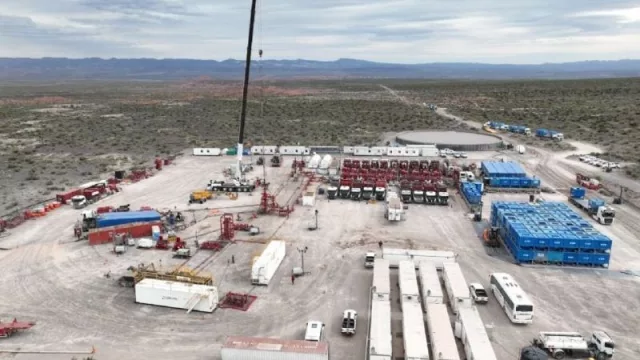 El Gobierno extiende la concesión de Vaca Muerta a cuatro petroleras