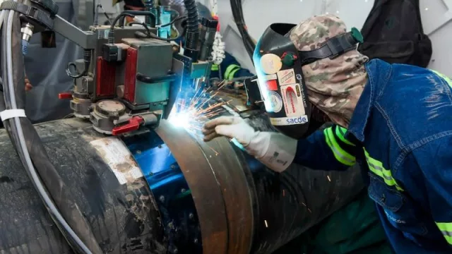 Petroleras argentinas logran crédito récord de US$ 2.000 millones para construir un oleoducto clave en Vaca Muerta