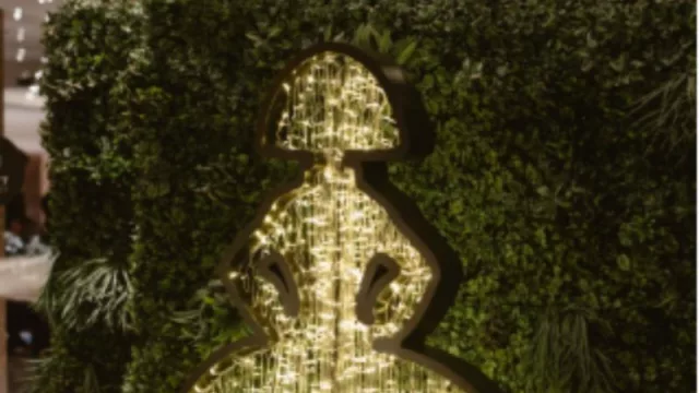 La Navidad llega a Hyatt Regency Hesperia Madrid, llena de planes, experiencias y una fachada con "Menina"