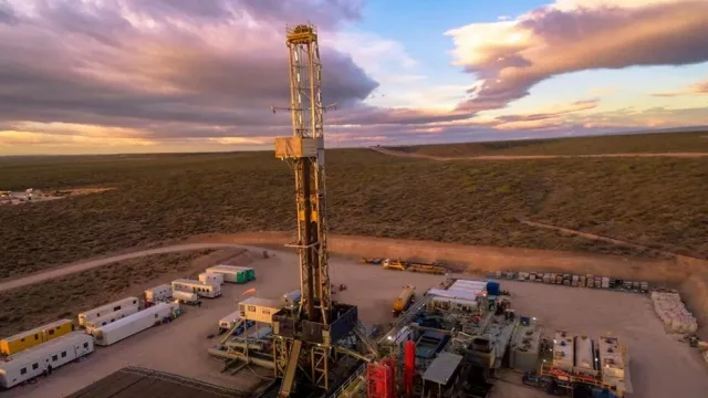 RIGI: Figueroa anunció que está por firmarse la incorporación del upstream (y llevará la agenda de inversiones a Nueva York)