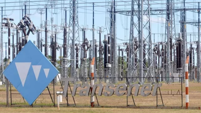Pulseada por Transener: tres gigantes energéticos buscan quedarse con la red eléctrica clave del país