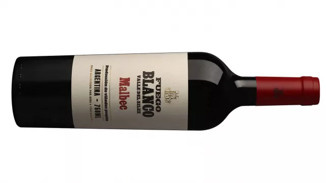 Familia Millán celebra el mes con su Fuego Blanco Valle del Silex Malbec 2024