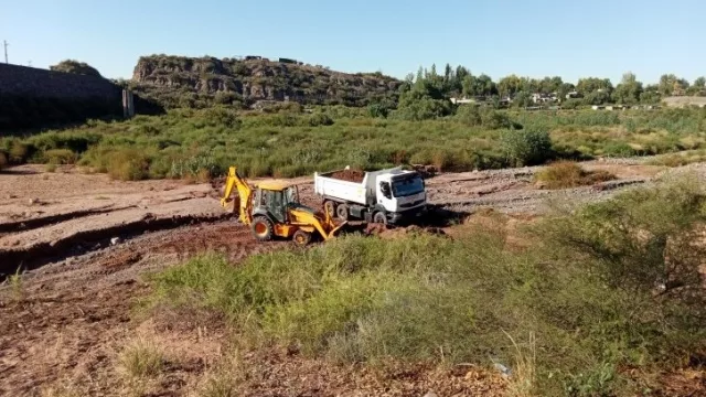 Mendoza reglamenta el uso de tierras estatales para minería y busca atraer nuevas inversiones