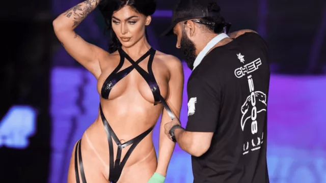El "Rey de la Cinta Adhesiva" que reinventó la moda desde Miami (el boom de modelos - arte más sensuales que en bikinis)